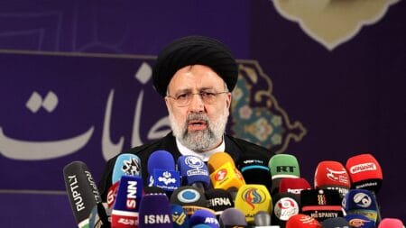 الرئيس الإيراني رئيسي.. ويل للعرب من شر قد اقترب!