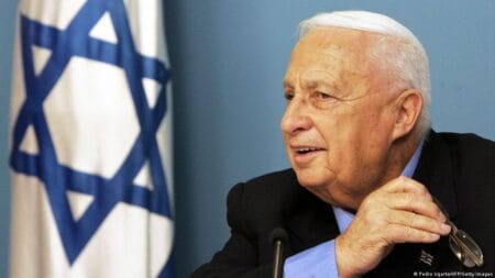 ما المانع من الترحم على شارون وموشي ديان فربما تابوا أو أسلموا سرًا؟!