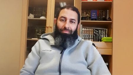 أنقذوا الإمام عباس الشيحي.. ألمانيا تنوي ترحيله وحرمانه من أطفاله!