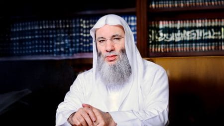 كلمة بحق الشيخ محمد حسان والحملة الجائرة ضده