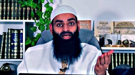 محمد شمس الدين واتهام خصومه بالطعن في الصحابة والعلماء.. رمتني بدائها وانسلت!